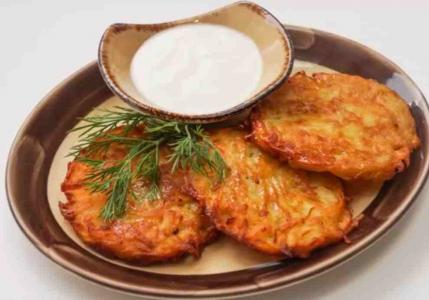 Potato pancakes: 6 recipes for delicious potato pancakes