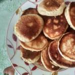 How to cook fluffy pancakes with milk, kefir and water?